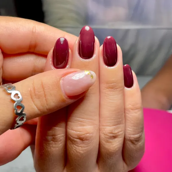 Burgundy gel